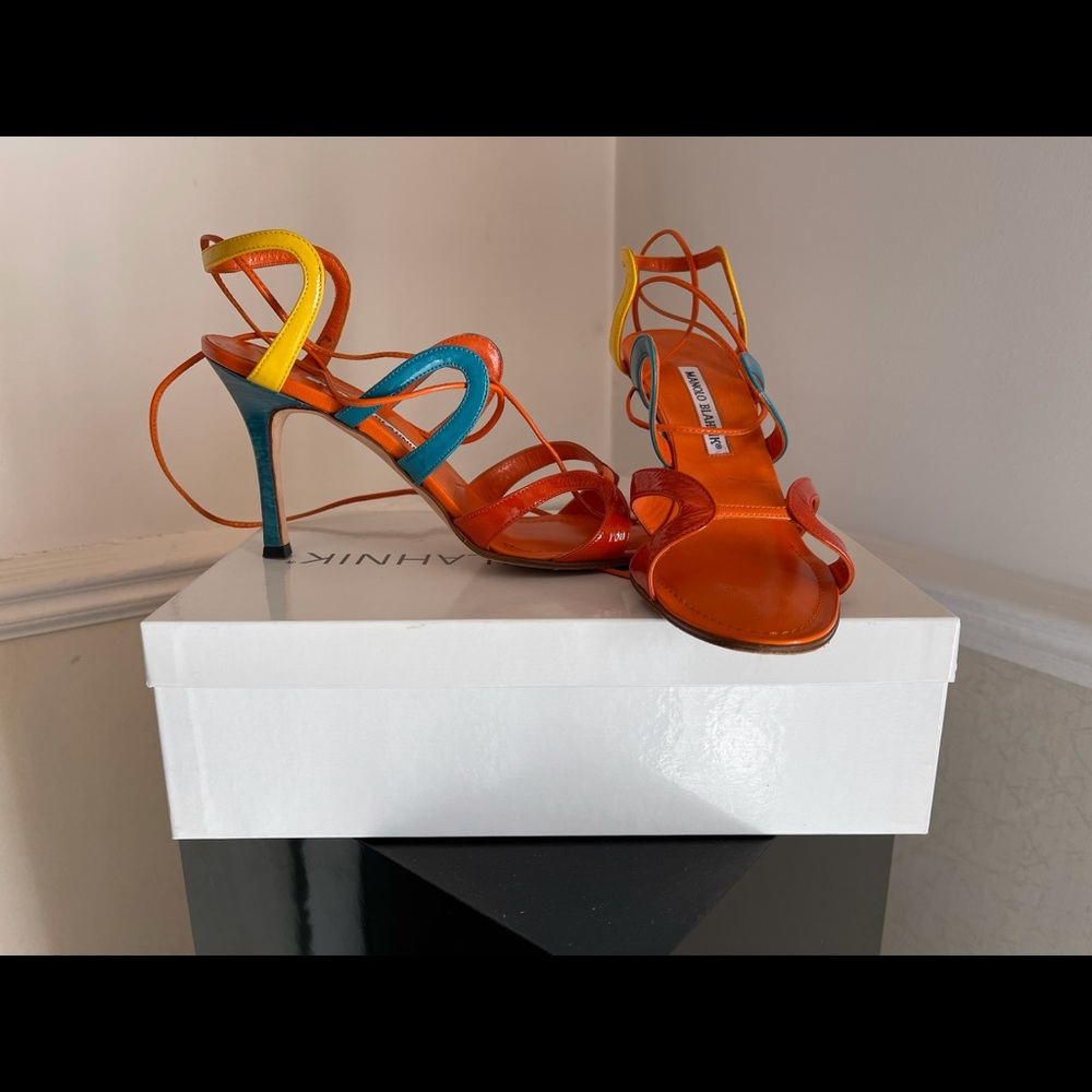 Multicolored Manolo Blahnik Heel